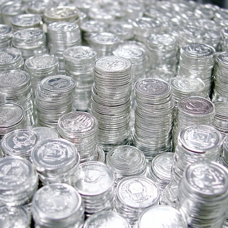 Read more about the article Najlepszy sposób na przechowywanie srebrnych monet.